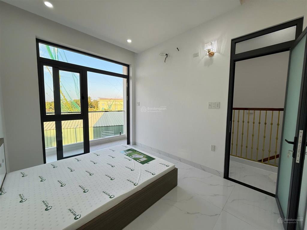 Bán nhà 2 tầng 3pn  2wc, diện tích 60m2, vĩnh trung, nha trang