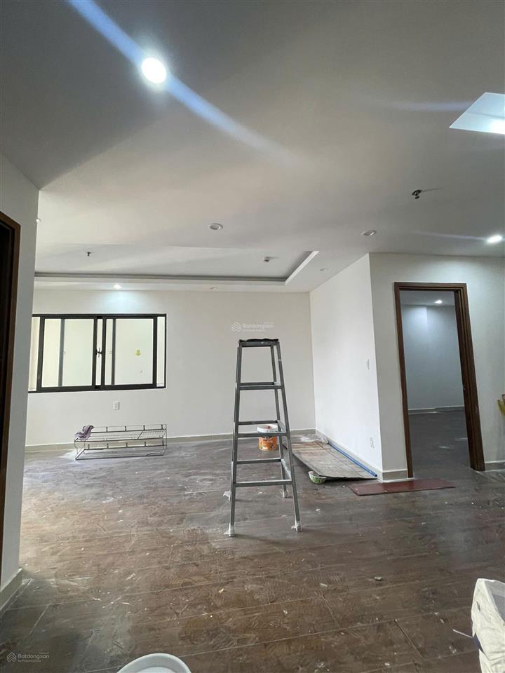Bán căn hộ ct4 vcn phước hải, diện tích 80m2 (căn 3 pn, 2wc) giá 3 tỷ 980