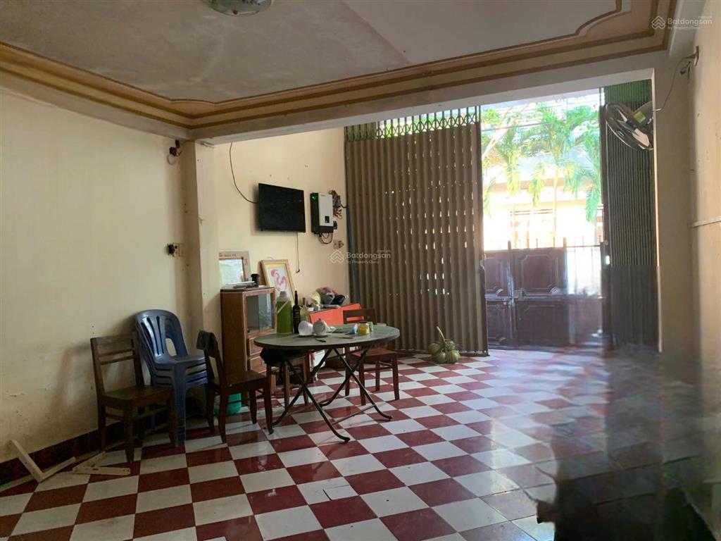 Cho thuê nhà 3 tầng mặt tiền trần văn ơn nha trang (cách biển 100m) giá thuê 22 triệu/tháng