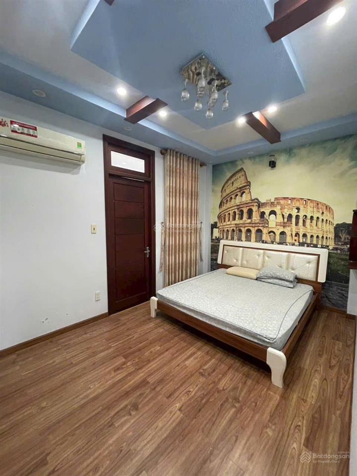 Cần tiền bán nhanh  nhà mặt tiền nguyễn tất thành 3pn, 2wc  hòn rớ 2 hướng về sông.
