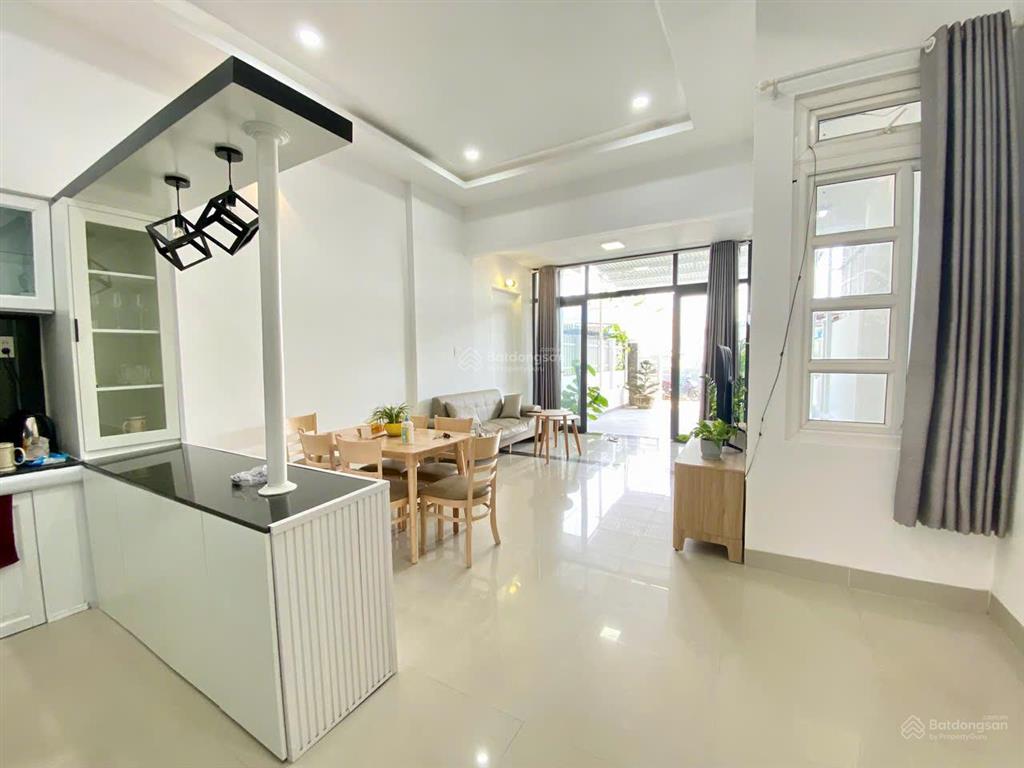 Bán nhà mới full nội thất mặt tiền xóm cốm  141,7m để lại full nội thất  giá chỉ còn 2,95 tỷ