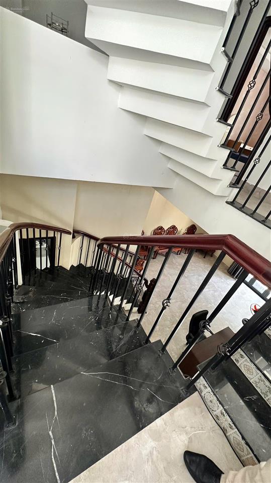 Cho thuê biệt thự khu đô thị phước long, diện tích 160m2