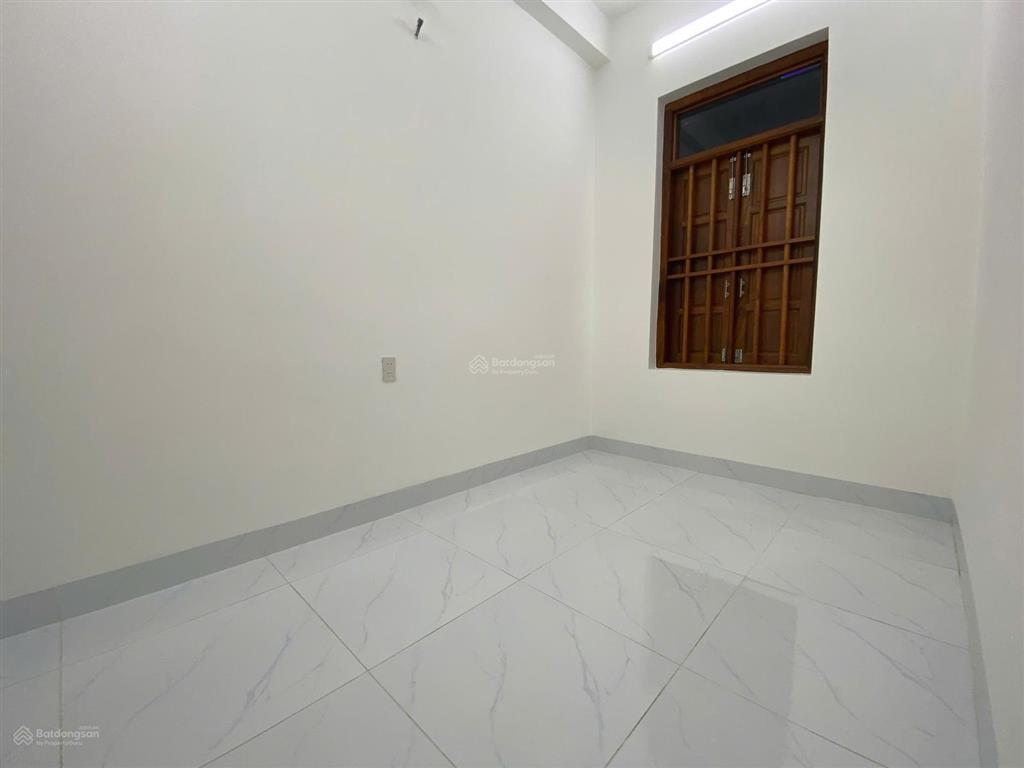 Bán căn góc 3 tầng ô tô vào tận nhà, cạnh bên tđc ngọc hiệp  giá chỉ 5 tỷ 400 triệu