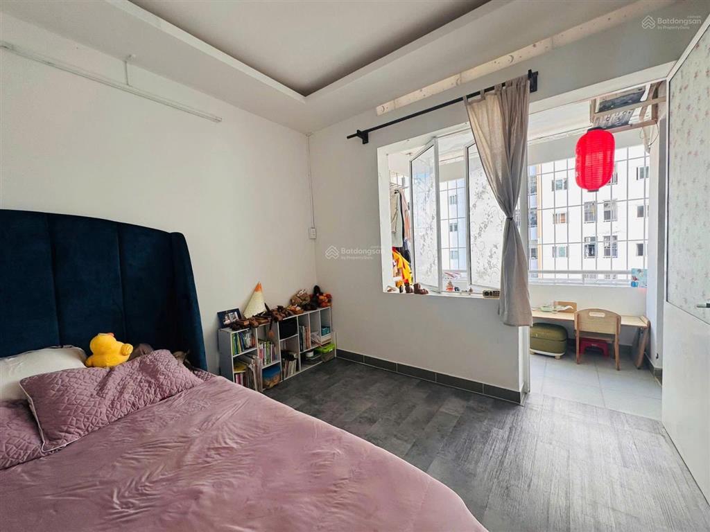 Bán căn hộ 3 mặt thoáng căn hộ chung cư bình phú 1. giá 1,650 tỷ. 2 phòng ngủ, 1 vệ sinh