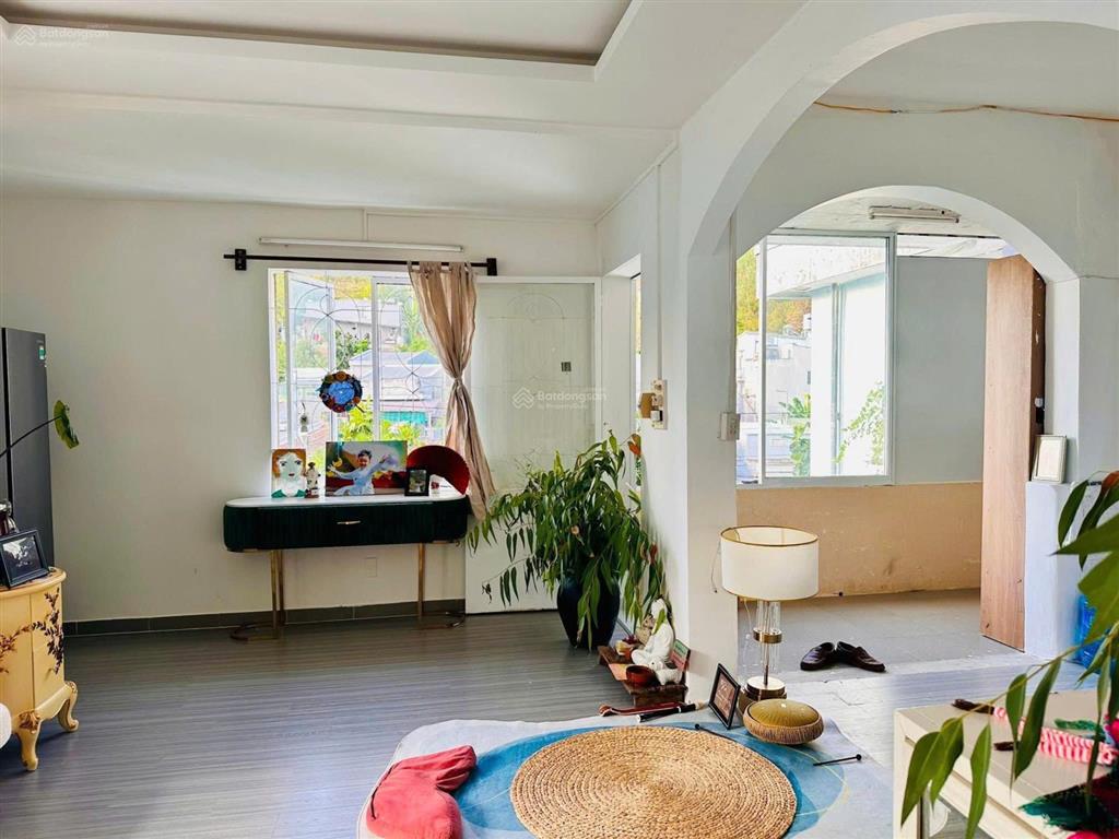 Bán căn hộ 3 mặt thoáng căn hộ chung cư bình phú 1. giá 1,650 tỷ. 2 phòng ngủ, 1 vệ sinh