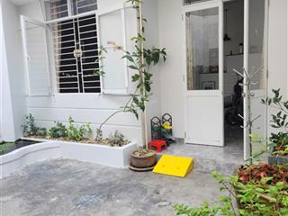 Cho thuê nhà hẻm 17 hoàng diệu. 2 tầng, 2pn  2wc.  dt sử dụng gần 100 m².