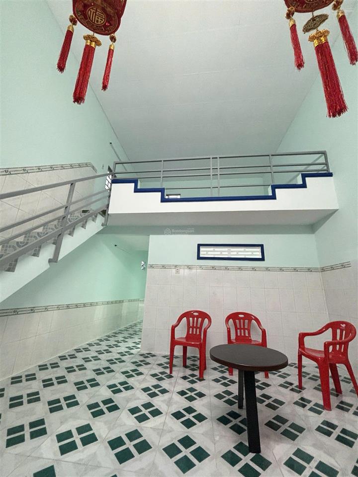 Cho thuê nhà 1 trệt 1 lững ngay chợ ga  vĩnh thạnh  diện tích 96,8m2