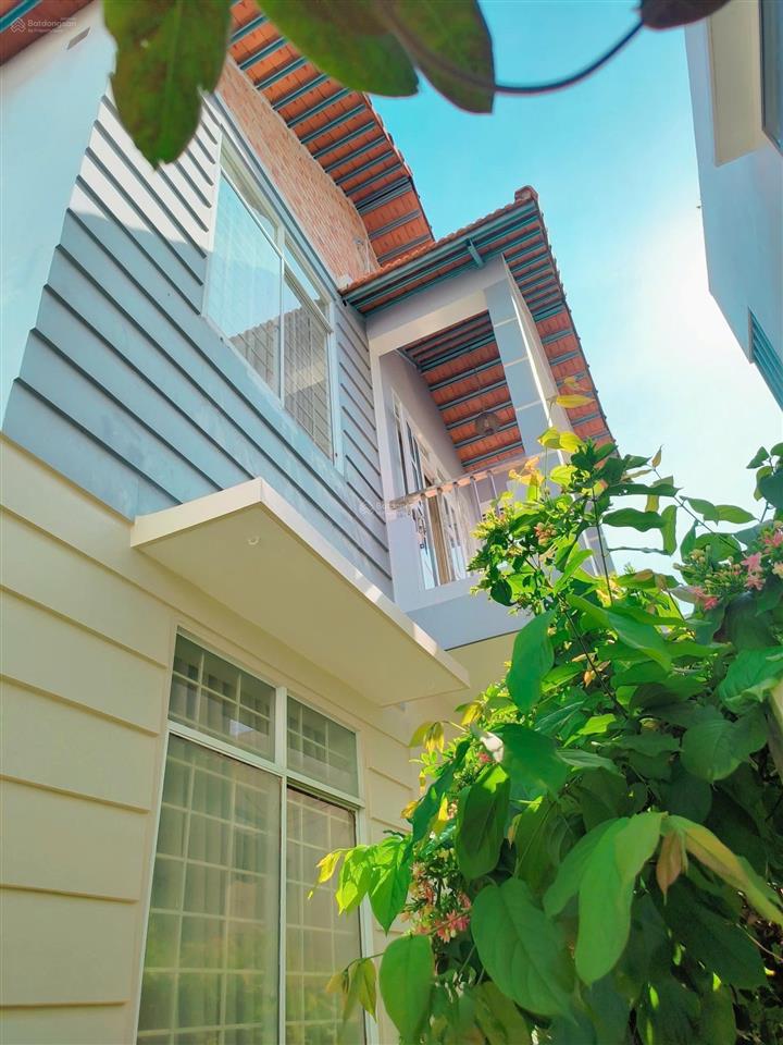 Bán nhà cạnh cầu phú kiểng  lương định của, dt 120m ngang khủng 10m  giá 4tỷ850