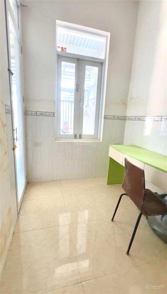 Cho thuê nhà cấp 4 gần chợ ga vĩnh thạnh 5,5 triệu