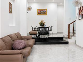 Cho thuê nhà 2 tầng, đường lương định của tp nha trang ngay cầu bà vệ. giá 12 triệu/tháng