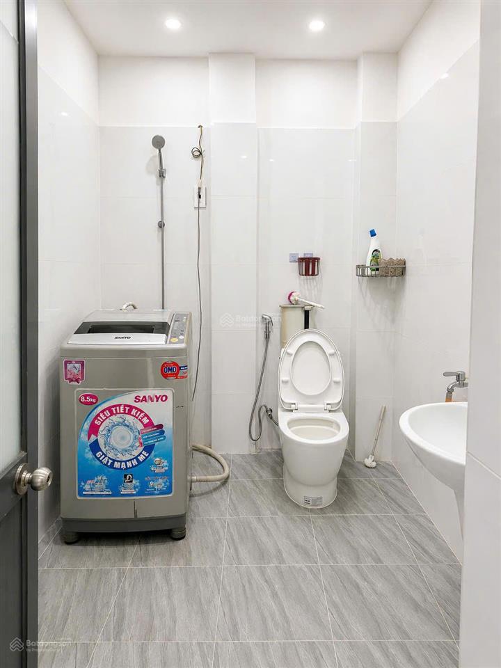 Cho thuê nhà 2 tầng, đường lương định của tp nha trang ngay cầu bà vệ. giá 12 triệu/tháng