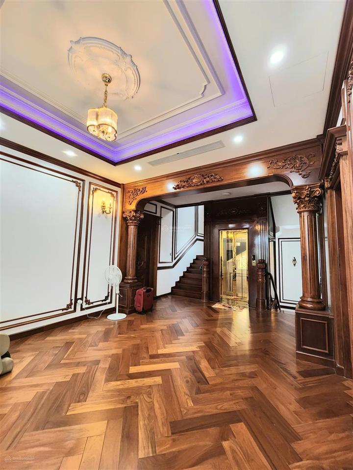 Bán biệt thự tân cổ điển 4 tầng gần biển nha trang 300m² đất 800m² sàn full nội thất cao cấp
