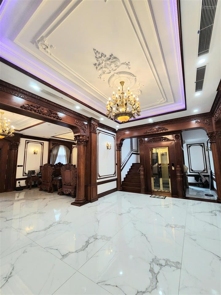Bán biệt thự tân cổ điển 4 tầng gần biển nha trang 300m² đất 800m² sàn full nội thất cao cấp
