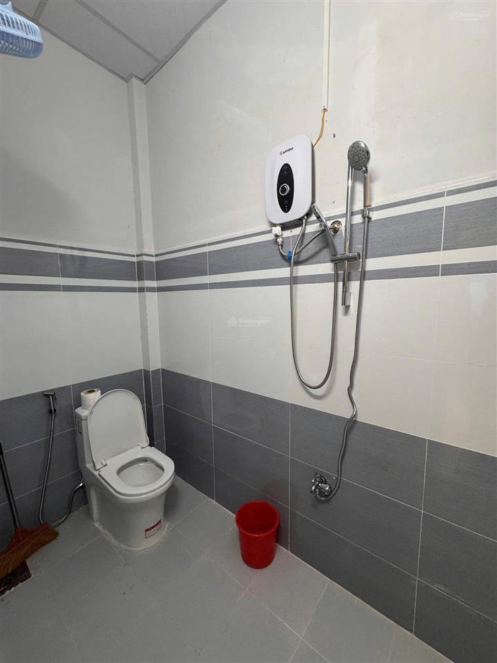 Bán nhà hẻm đường lê văn tám  phước long  tổng dt 104m2