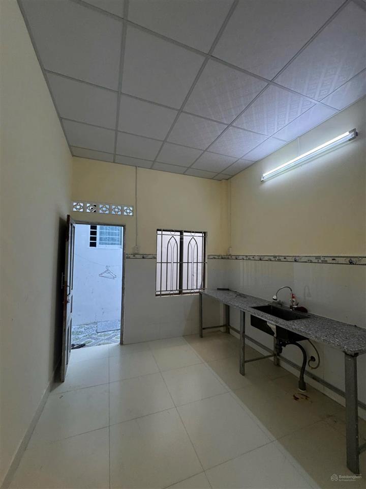 Bán nhà hẻm đường lê văn tám  phước long  tổng dt 104m2