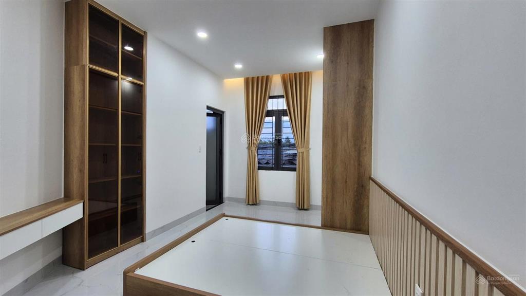 Bán nhà 3 tầng căn góc 2 mặt vĩnh châu  vĩnh hiệp