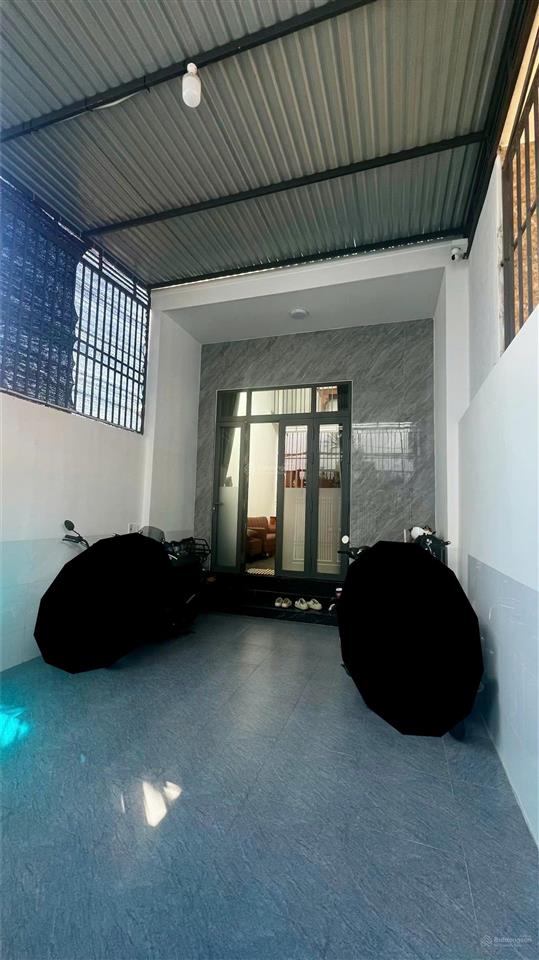 Nhà mới xây full nội thất dọn vào ở ngay chỉ 3,2 tỷ vị trí đẹp tại vĩnh thái, nha trang