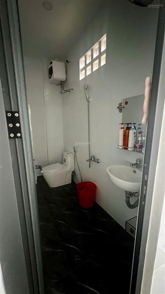 Nhà mới xây full nội thất dọn vào ở ngay chỉ 3,2 tỷ vị trí đẹp tại vĩnh thái, nha trang