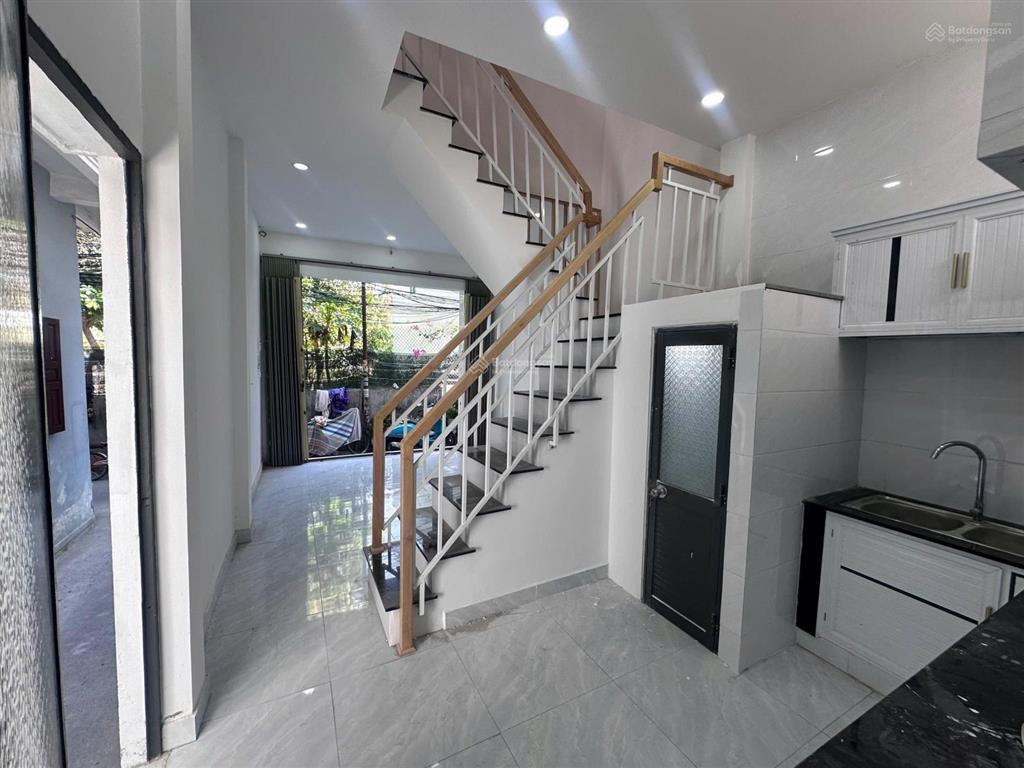 Cho thuê nhà hẻm 2 mặt tiền vạn thạnh  p. nha trang 6,5tr/tháng