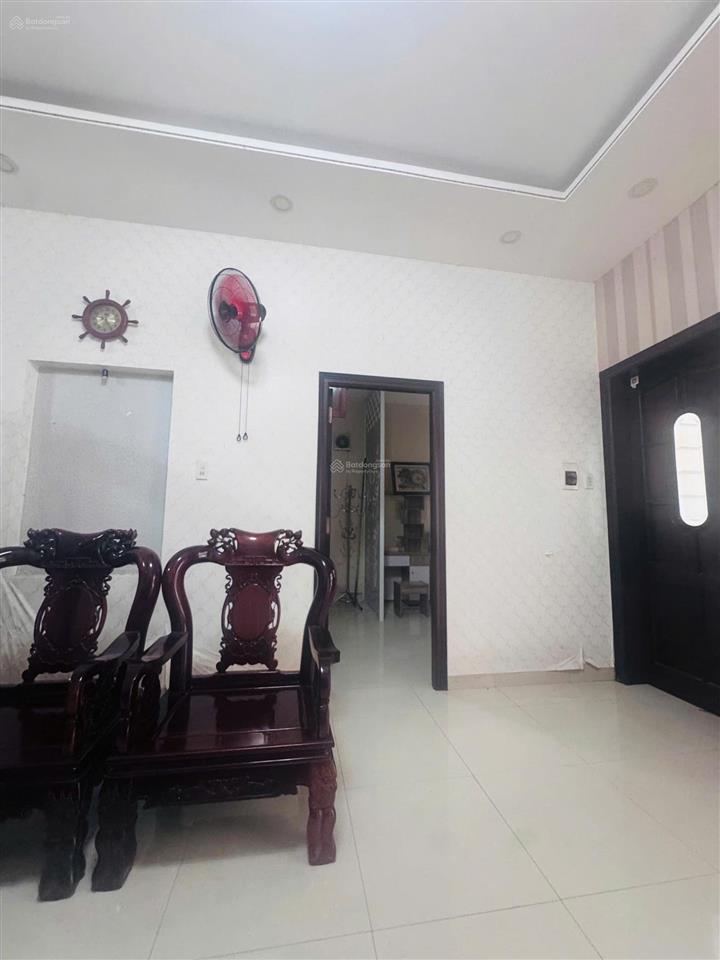 Cho thuê nhà mặt tiền đường phùng hưng 3pn 3wc full nội thất vừa ở vừa kinh doanh