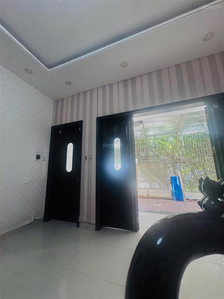 Cho thuê nhà mặt tiền đường phùng hưng 3pn 3wc full nội thất vừa ở vừa kinh doanh