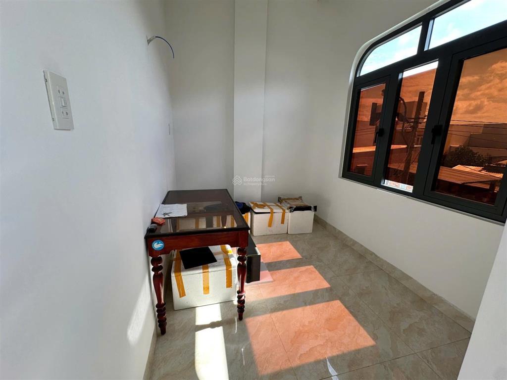 Nhà 2 tầng đẹp kiên cố (đã hoàn công)  hẻm liên hoa, phường tây nha trang