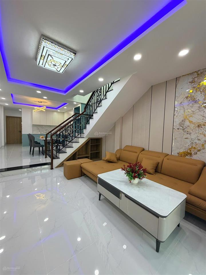 Bán nhà 2 tầng mới đẹp đường ô tô, cách hương lộ ngọc hiệp 100m  3pn 2wc