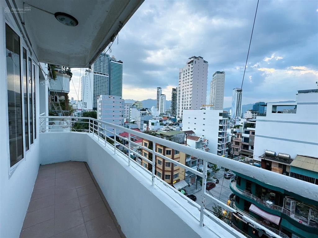 Cho thuê căn hộ nguyễn thiện thuật khu phố tây nha trang căn góc dt 67m² 1pn 1wc ban công vie tp