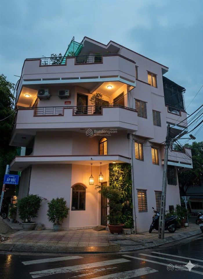 Cho thuê căn góc 3 mặt tiền đường tô hiệu  phường nha trang  đối diện kđt mipeco 15tr/th