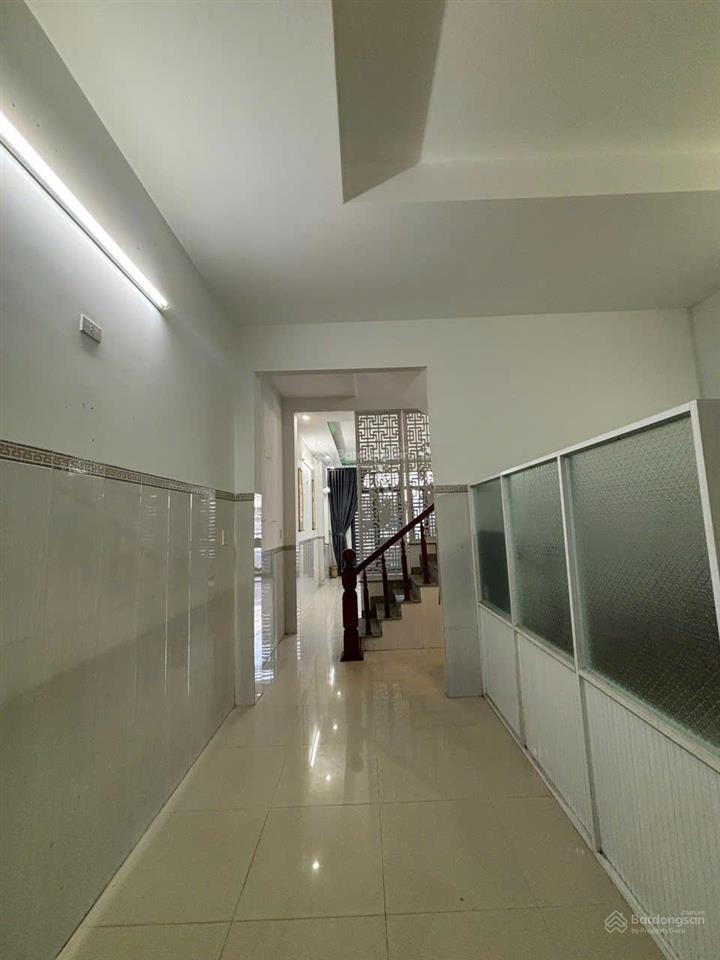Cho thuê nhà 3 tầng khu tdc phước long, nha trang  giá 11tr/tháng