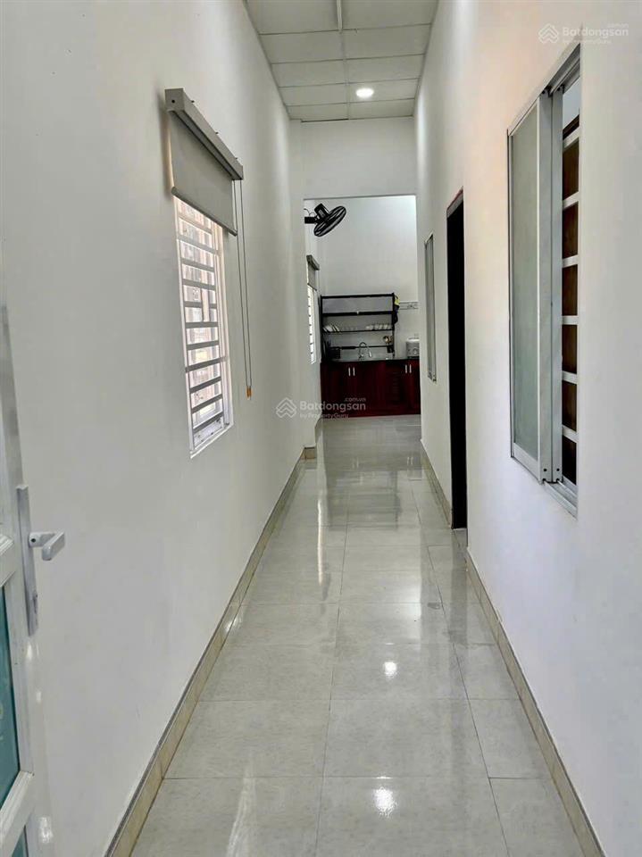 Cho thuê nhà cấp 4  100m² hẻm 404 đống muối