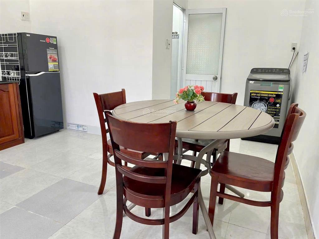 Cho thuê nhà cấp 4  100m² hẻm 404 đống muối