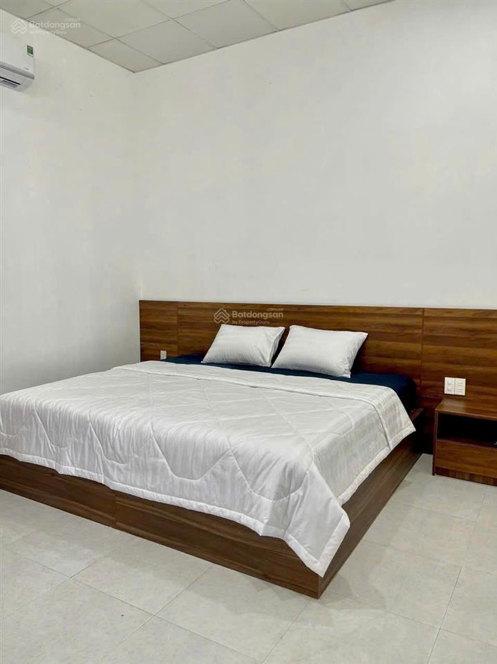 Cho thuê nhà cấp 4  100m² hẻm 404 đống muối
