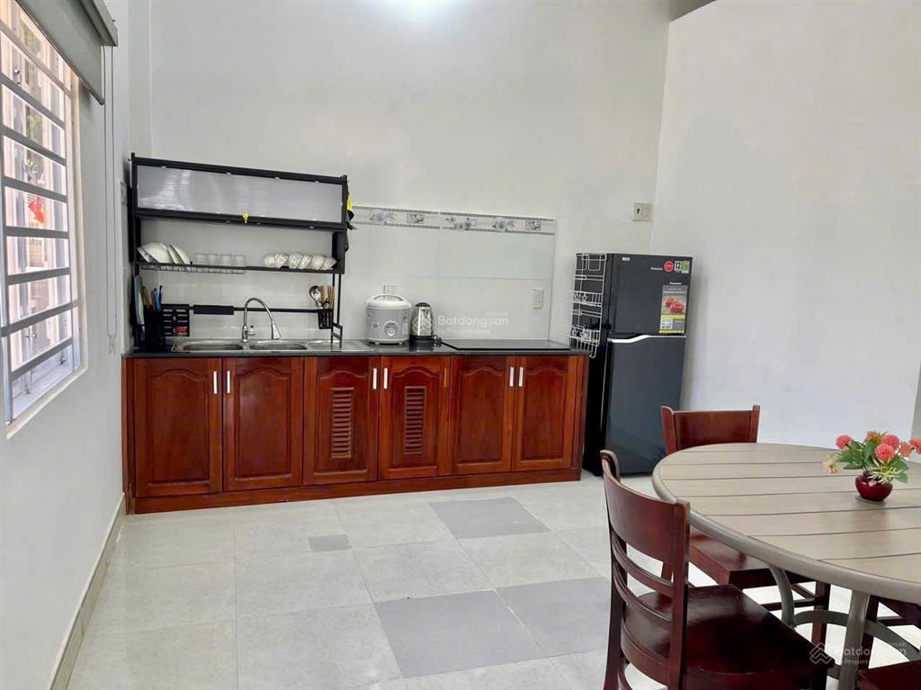 Cho thuê nhà cấp 4  100m² hẻm 404 đống muối