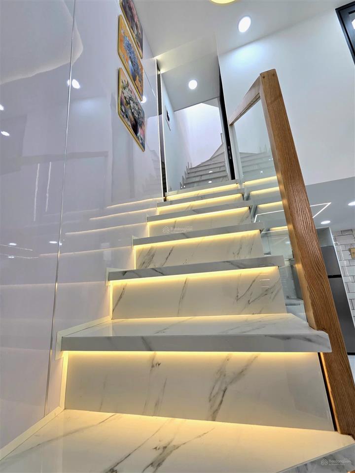 Bán gấp nhà riêng tại đường phan văn trị, q.bình thạnh, 6,95 tỷ, 28m2