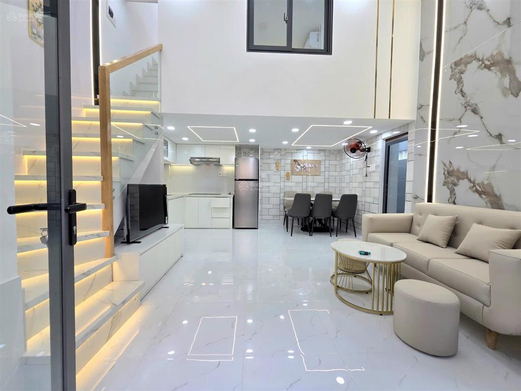 Bán gấp nhà riêng tại đường phan văn trị, q.bình thạnh, 6,95 tỷ, 28m2