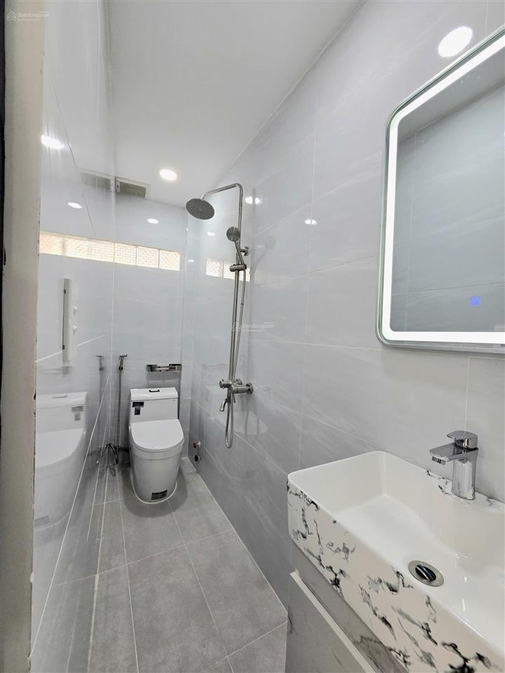 Bán gấp nhà riêng tại đường phan văn trị, q.bình thạnh, 6,95 tỷ, 28m2