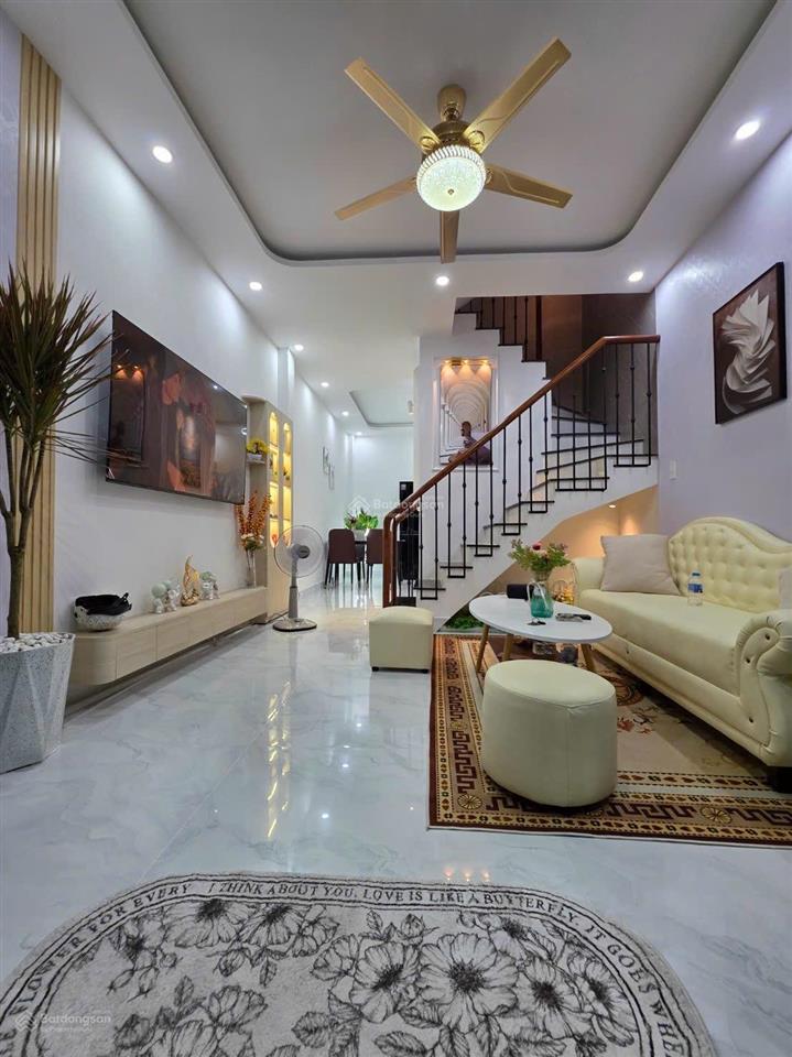 Bán nhà riêng tại tăng bạt hổ, p 11, q.bình thạnh, 5,98 tỷ, 31m2