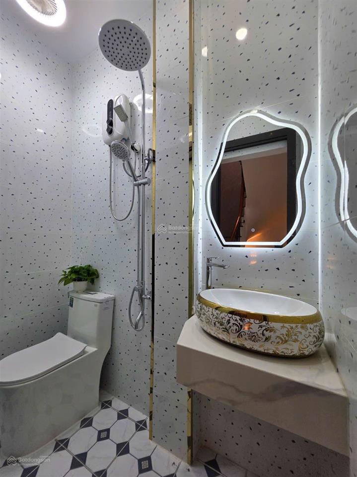 Bán nhà riêng tại tăng bạt hổ, p 11, q.bình thạnh, 5,98 tỷ, 31m2