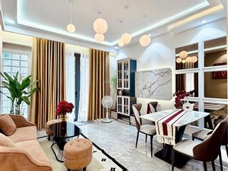 Bán nhà riêng tại huỳnh văn bánh, 6,3 tỷ, 28m2, 3pn, 3wc, quận phú nhuận