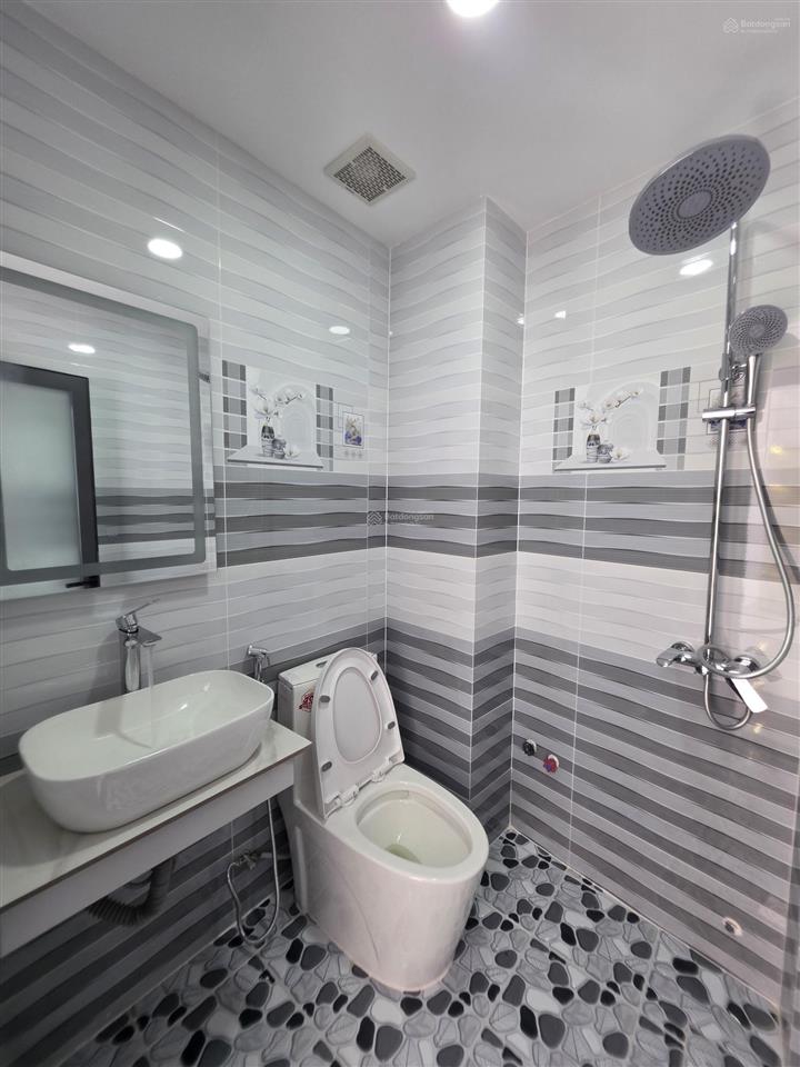 Nhà mới xây hẻm xe hơi sát mặt tiền phan văn trị p.bình thạnh 91m2 12,9 tỷ 8phòng ngủ