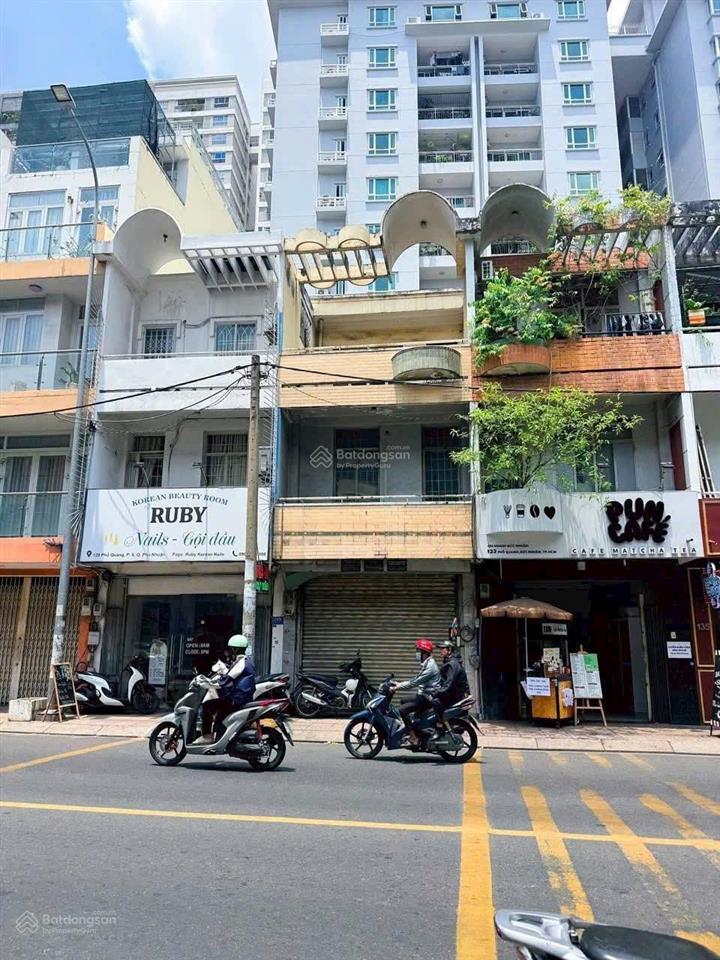 Bán nhà mặt phố tại phổ quang, 16,7 tỷ, 68 m2, giá cực chất chỉ với
