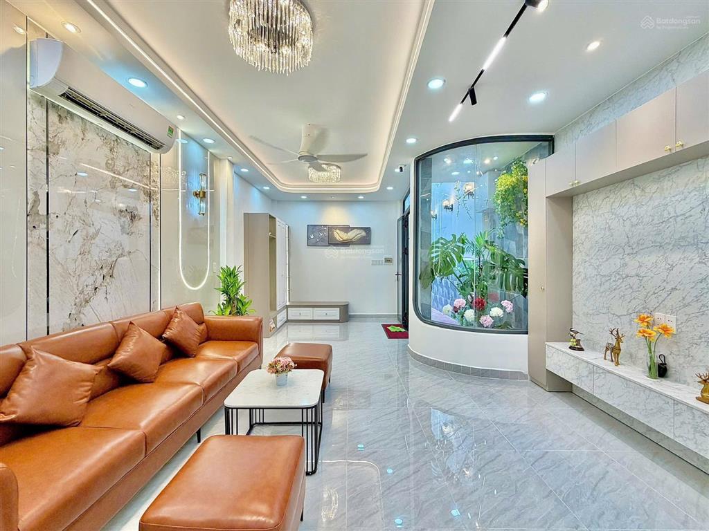 Bán nhà đường nguyễn công hoan( hoa sữa) phú nhuận 7,55 tỷ, 59m2