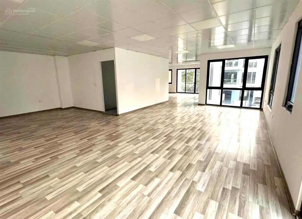 Cho thuê biệt thự dương nội, hà đông vị trí đẹp cạnh công viên thiên văn học