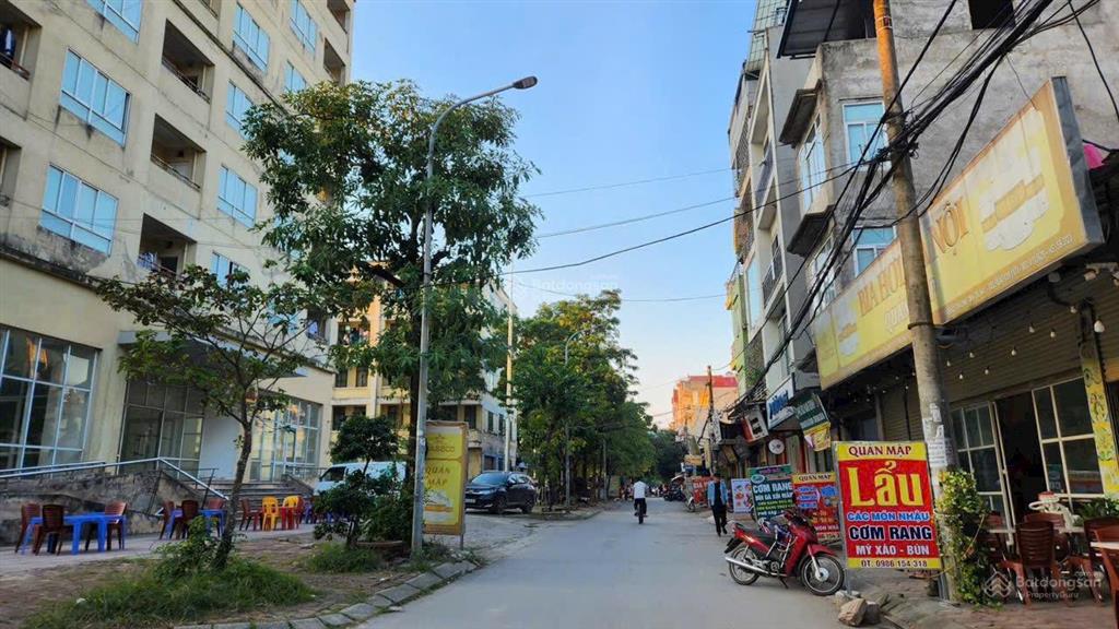 Nhà 5 tầng dt 78m mặt phố kinh doanh có 16 phòng cho thuê dòng tiền 40tr/ tháng kim chung đahn