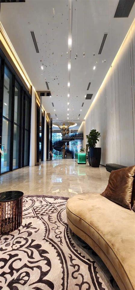 Bán căn góc duplex heriatge west lake tầng cao  view hồ tây, ngắm pháo hoa 90 tỷ  có thang riêng