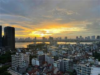 Bán căn soleil 3 ngủ tầng cao  view hồ tây  xem pháo hoa  full đồ  20 tỷ bao phí
