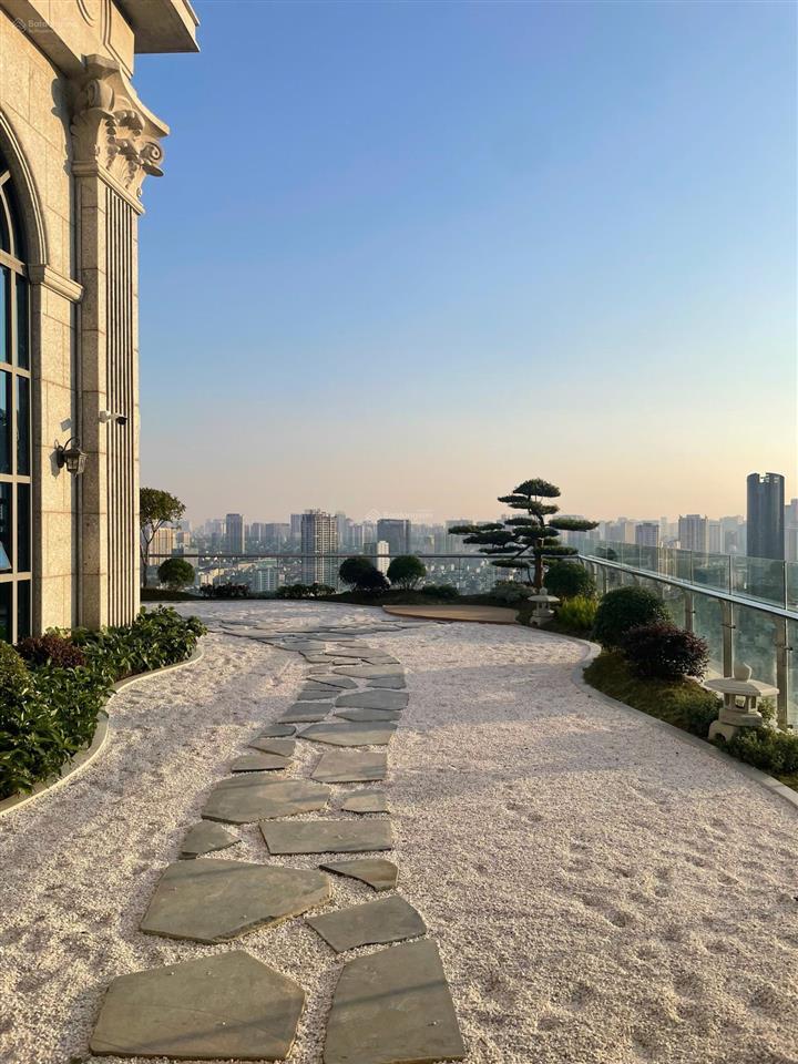 Bán căn góc 4 ngủ view hồ nghĩa đô  tặng 5 năm phí dv  tặng 1 chỗ đậu xe định danh  53,9 tỷ