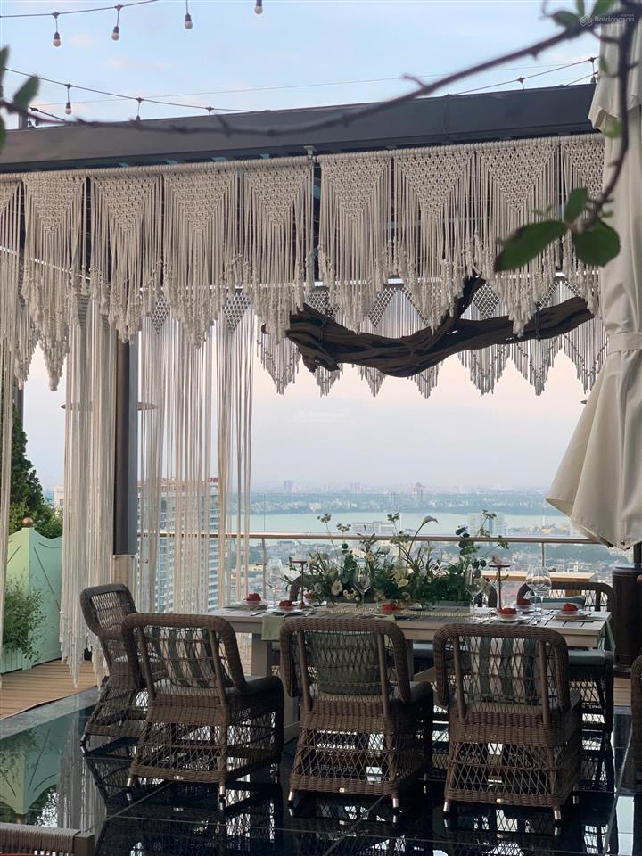 Bán căn góc 3 ngủ view hồ tây  149m²  35,9 tỷ  5 năm phí dịch vụ  có 1 slot đậu xe định danh