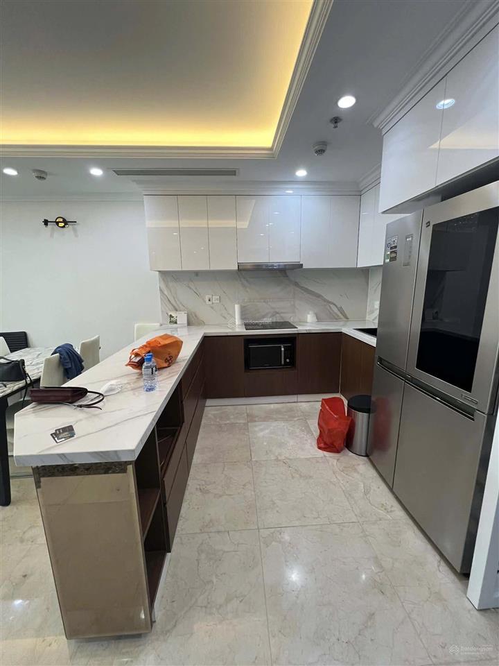 Cần bán nhanh căn 2 phòng ngủ view sông  12,9 tỷ bao phí  full đồ  tầng cao